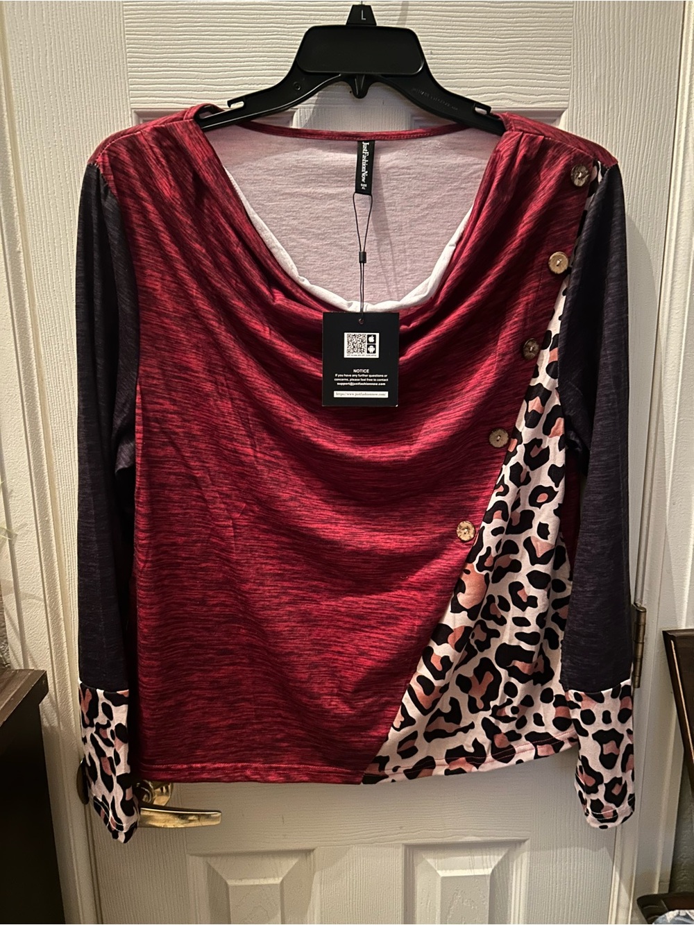 Women's Burgundy Long-Sleeve Leopard Accent Button Top size XL.
